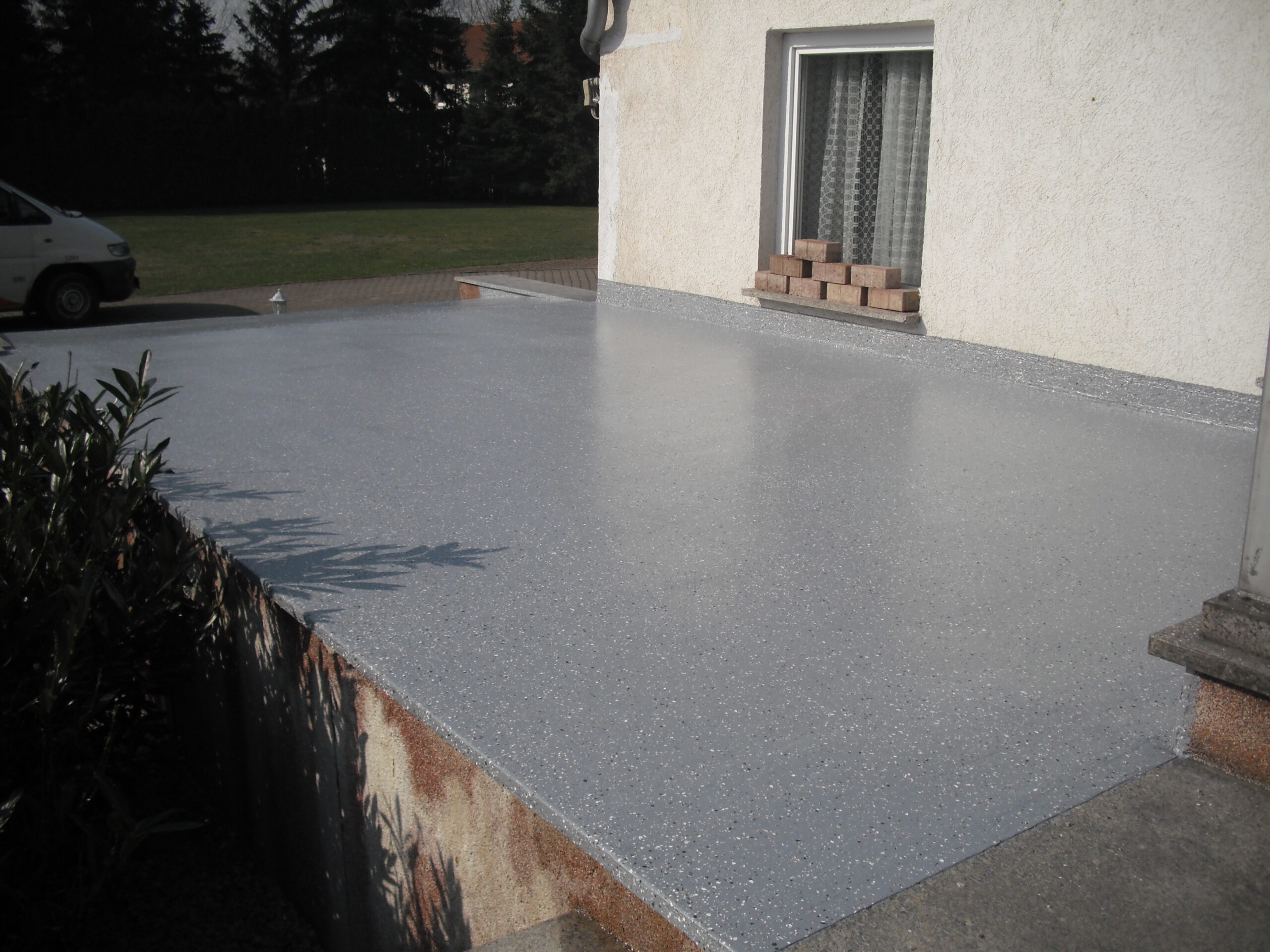 Triflex-Beschichtung im Farbton granit